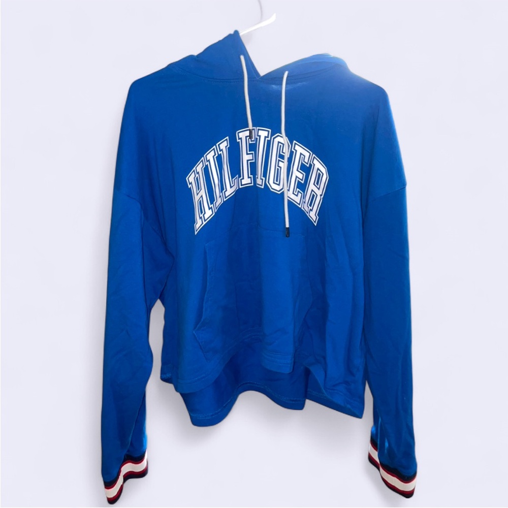 Tommy Hilfiger Women's Blue Cropped Hoodie